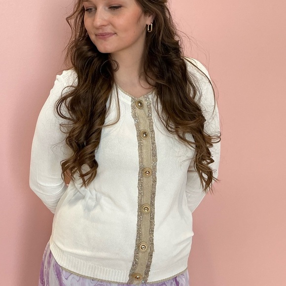 Escada beautiful cream button up lightweight sweater - Picture 3 of 12